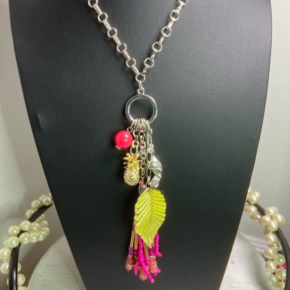 Chico’s Toucan In Paradise Silver Tone Necklace 34” D17